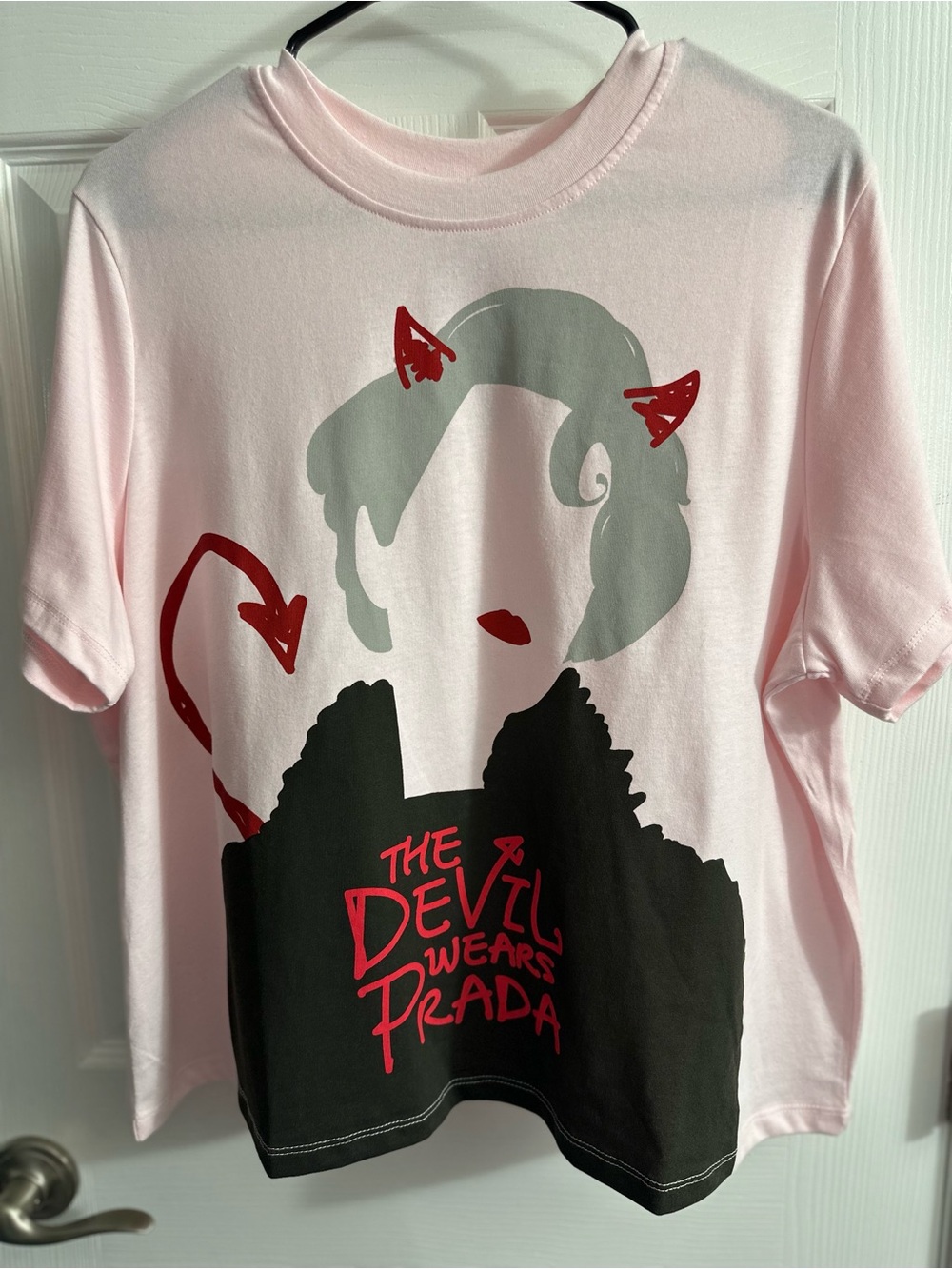 Pink 'The Devil Wears Prada' Graphic Tee for Women L
